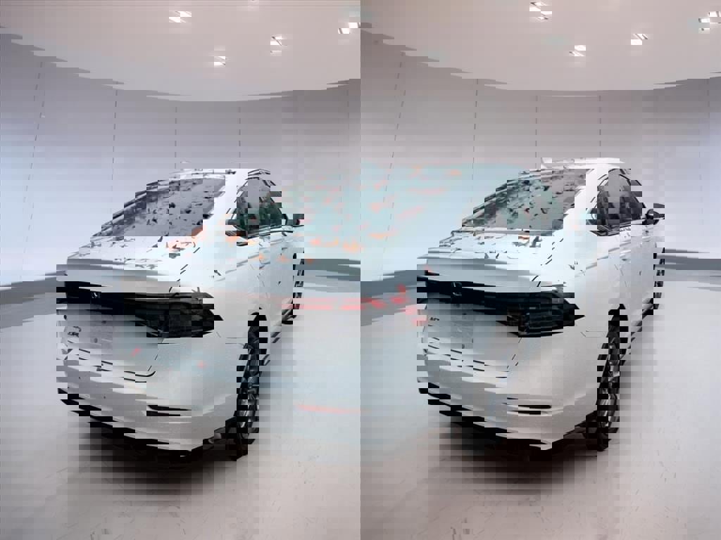 Used 2024 Honda Accord EX image 4