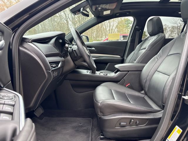 Used 2022 Cadillac XT4 Premium Luxury w/ Safety Alert Package AWD/4WD image 35