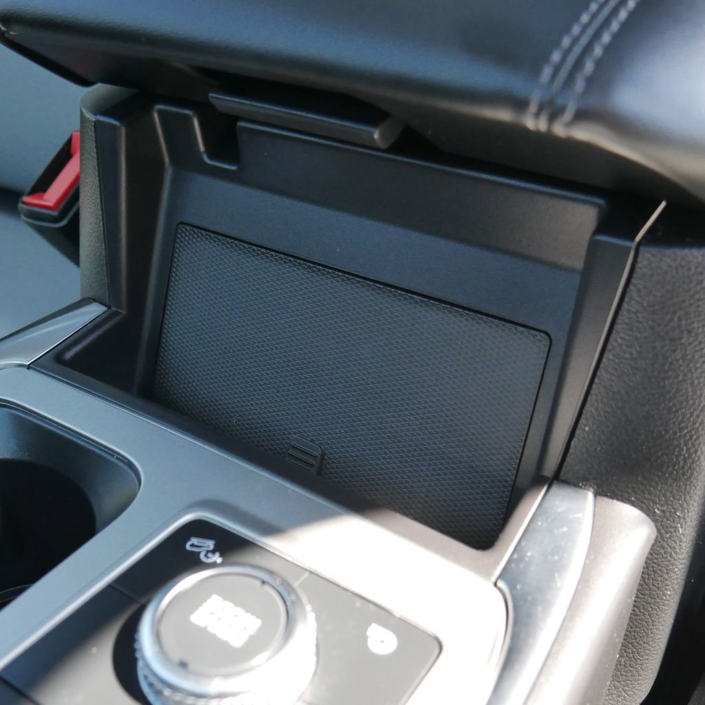 Used 2023 Ford Explorer XLT w/ Equipment Group 202A image 30