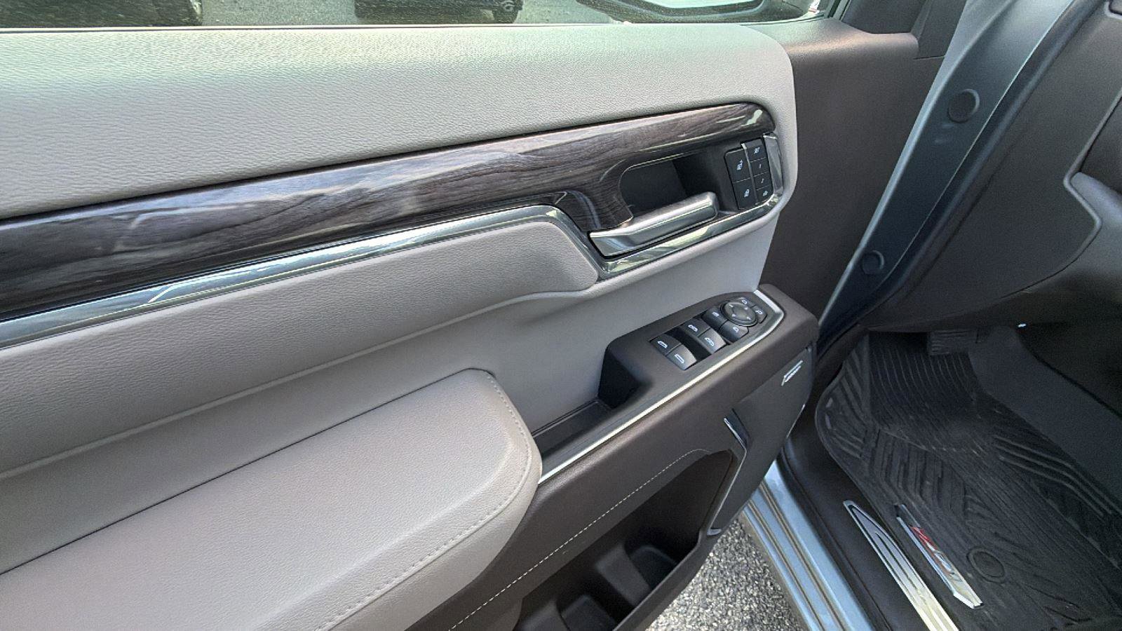Certified 2024 Chevrolet Silverado 1500 LTZ AWD/4WD image 12