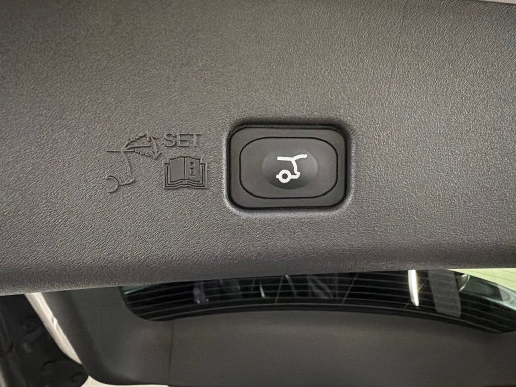 New 2026 Lincoln Nautilus Reserve AWD/4WD image 43