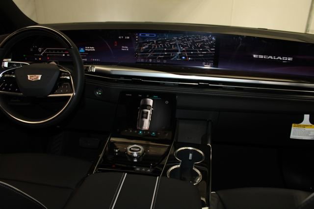 New 2026 Cadillac Escalade ESV Luxury w/ Touring Package image 16