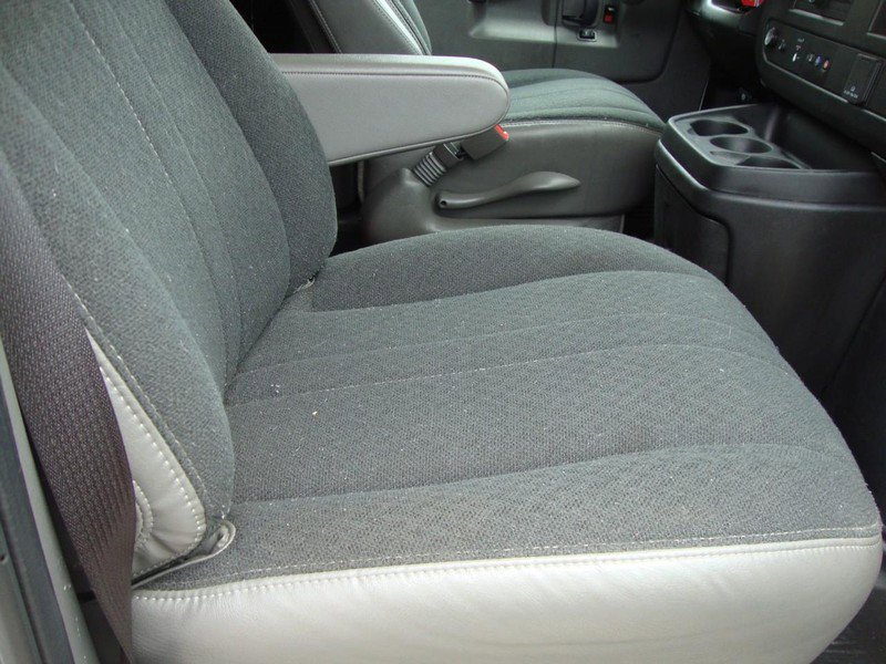 Used 2023 Chevrolet Express 2500 w/ Driver Convenience Package image 8