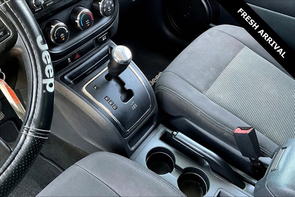 Used 2016 Jeep Patriot Sport w/ Power Value Group image 16