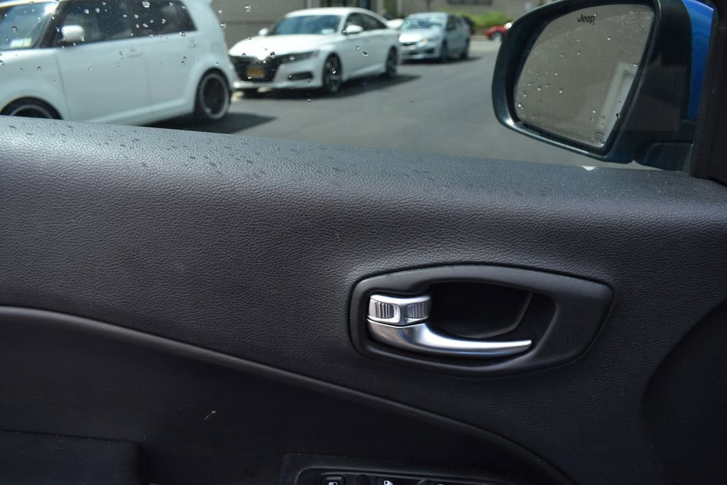 Used 2019 Jeep Compass Latitude w/ Popular Equipment Group image 13