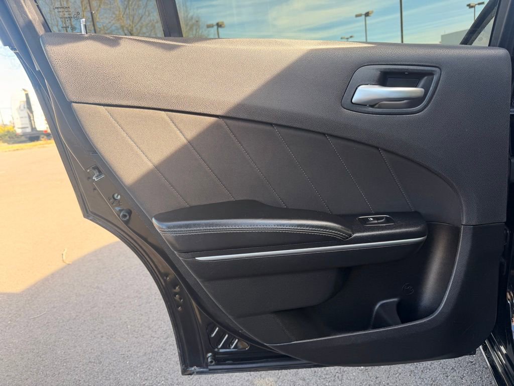 Used 2017 Dodge Charger R/T image 16