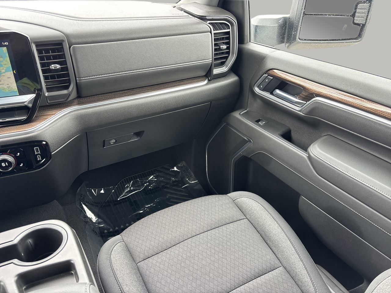 Used 2025 Chevrolet Silverado 3500 LT image 14