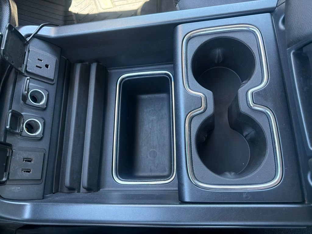 Used 2018 Chevrolet Silverado 1500 LT w/ All Star Edition AWD/4WD image 19
