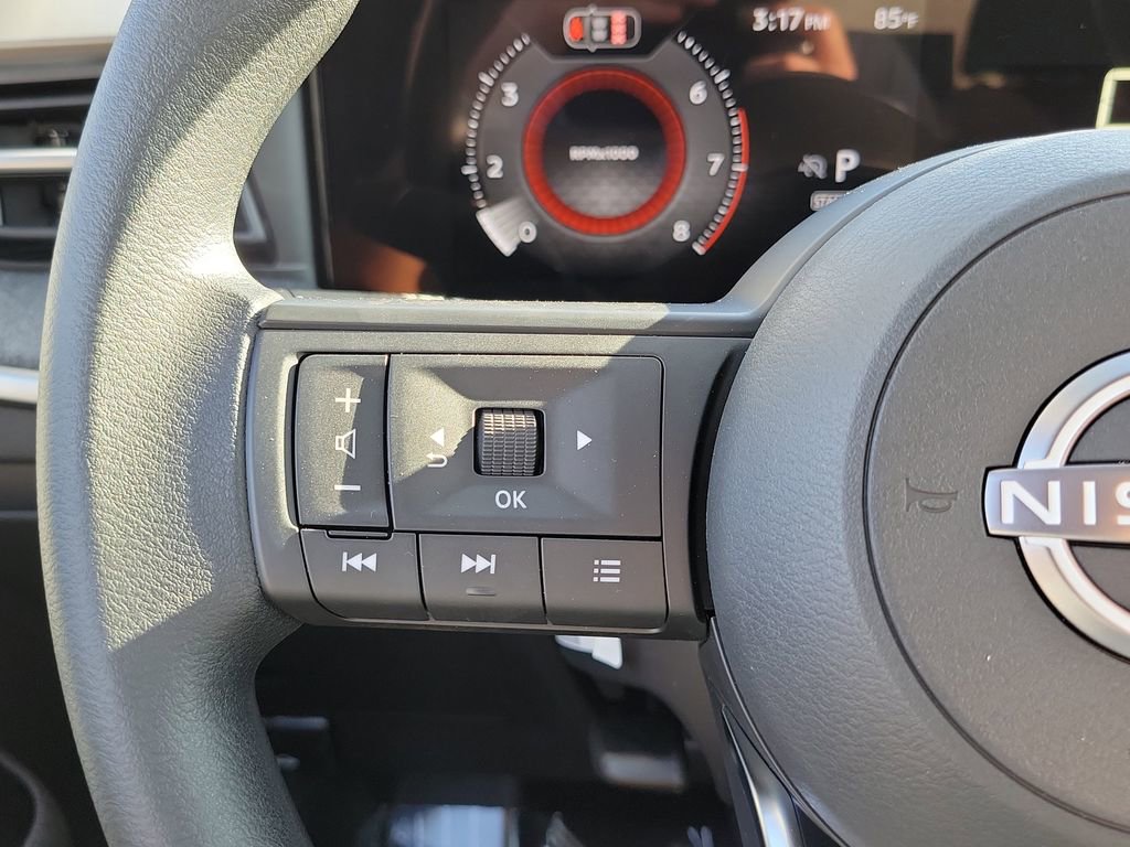 New 2026 Nissan Kicks SV w/ SV Premium Package image 6