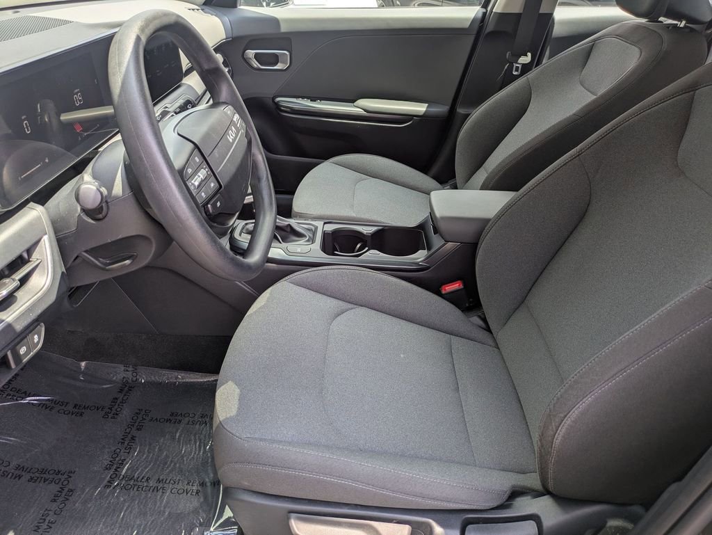 Used 2025 Kia K4 FWD image 23