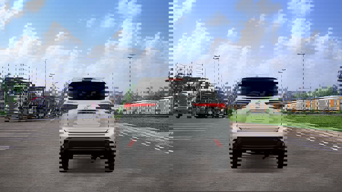 New 2026 Toyota Highlander XLE image 10