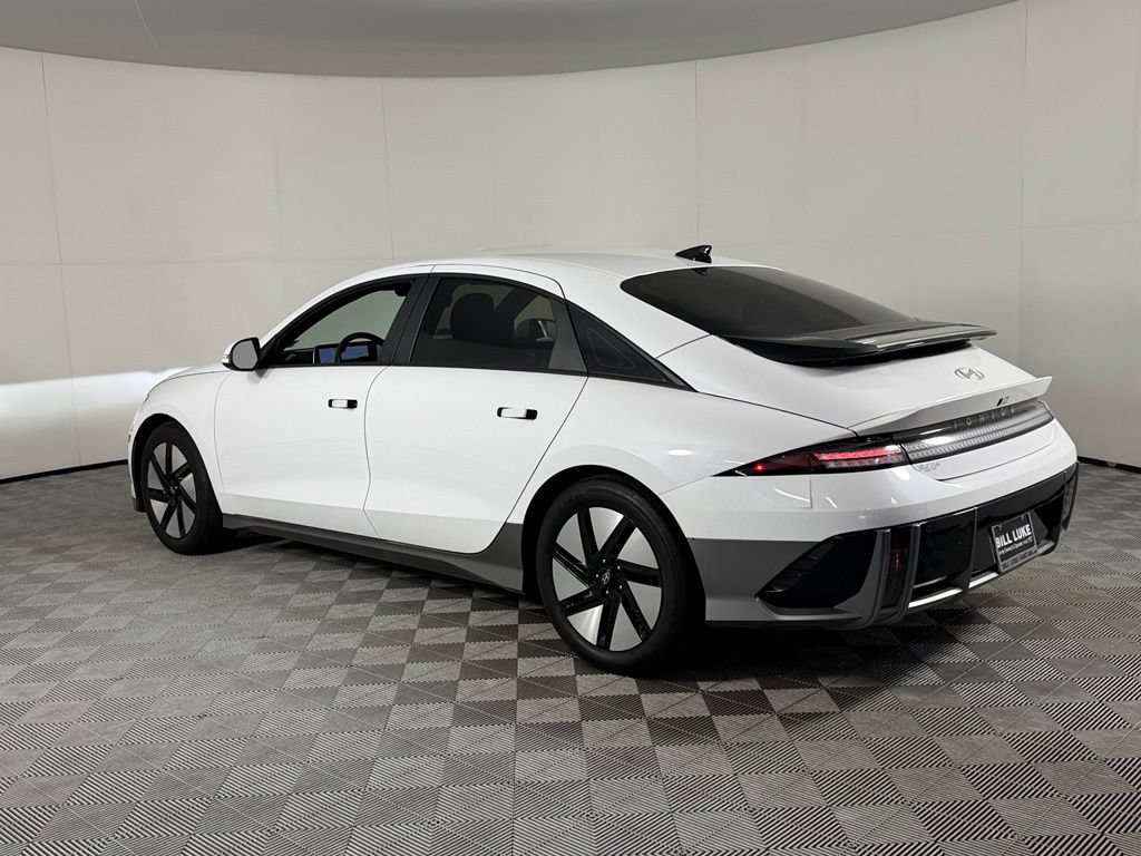 Used 2025 Hyundai Ioniq 6 SE RWD image 10