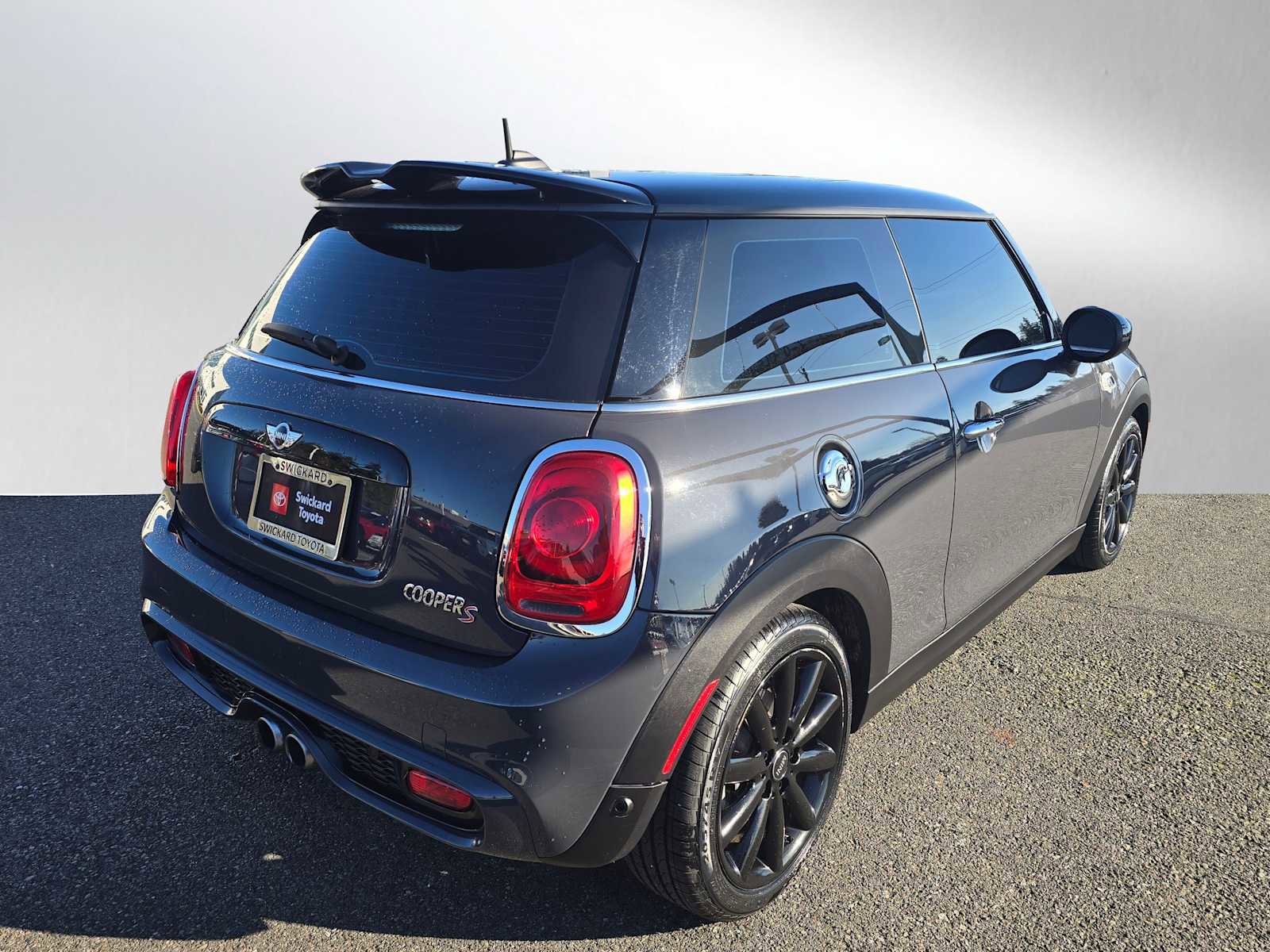 Used 2018 MINI Cooper S image 3