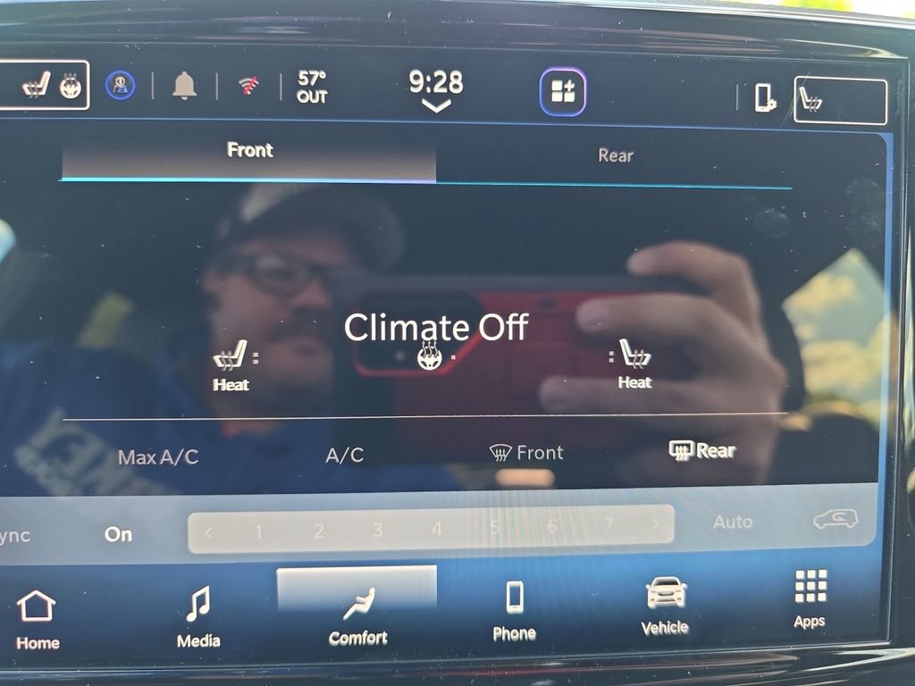 New 2027 Chrysler Pacifica Select FWD image 28