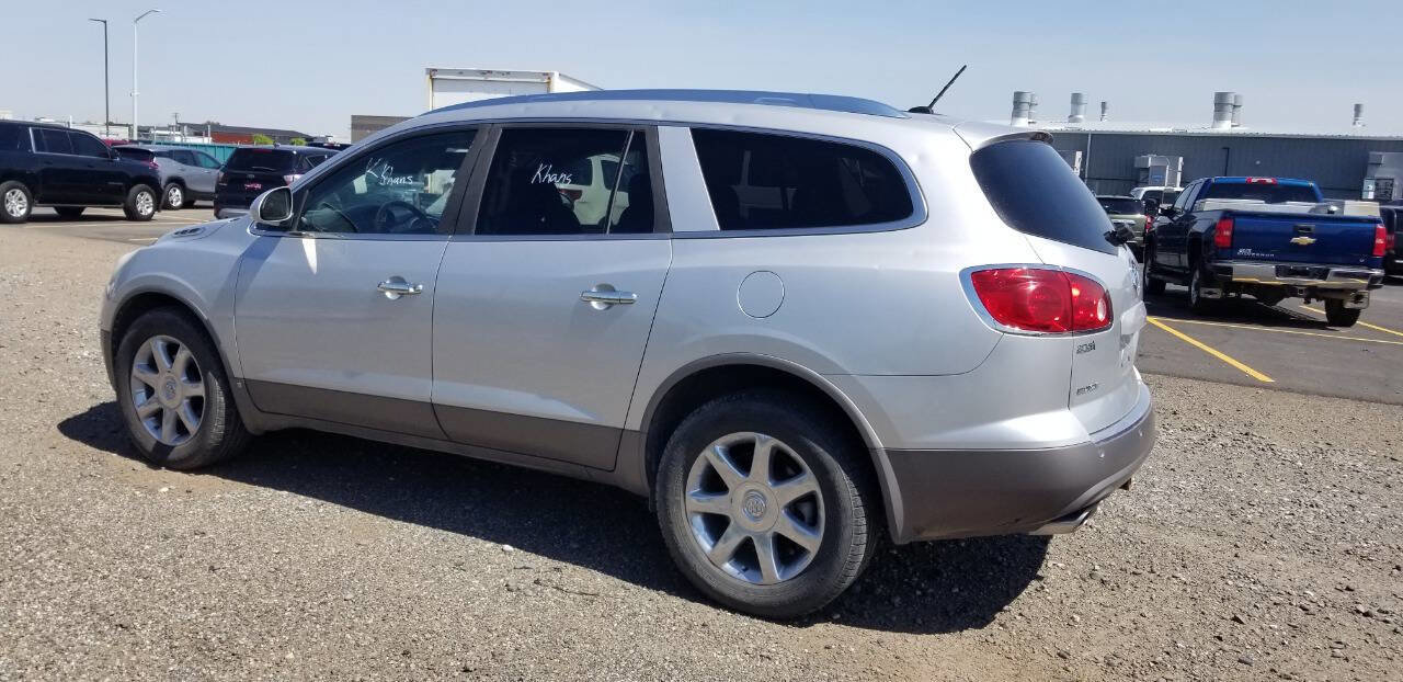 Used 2009 Buick Enclave CXL image 3