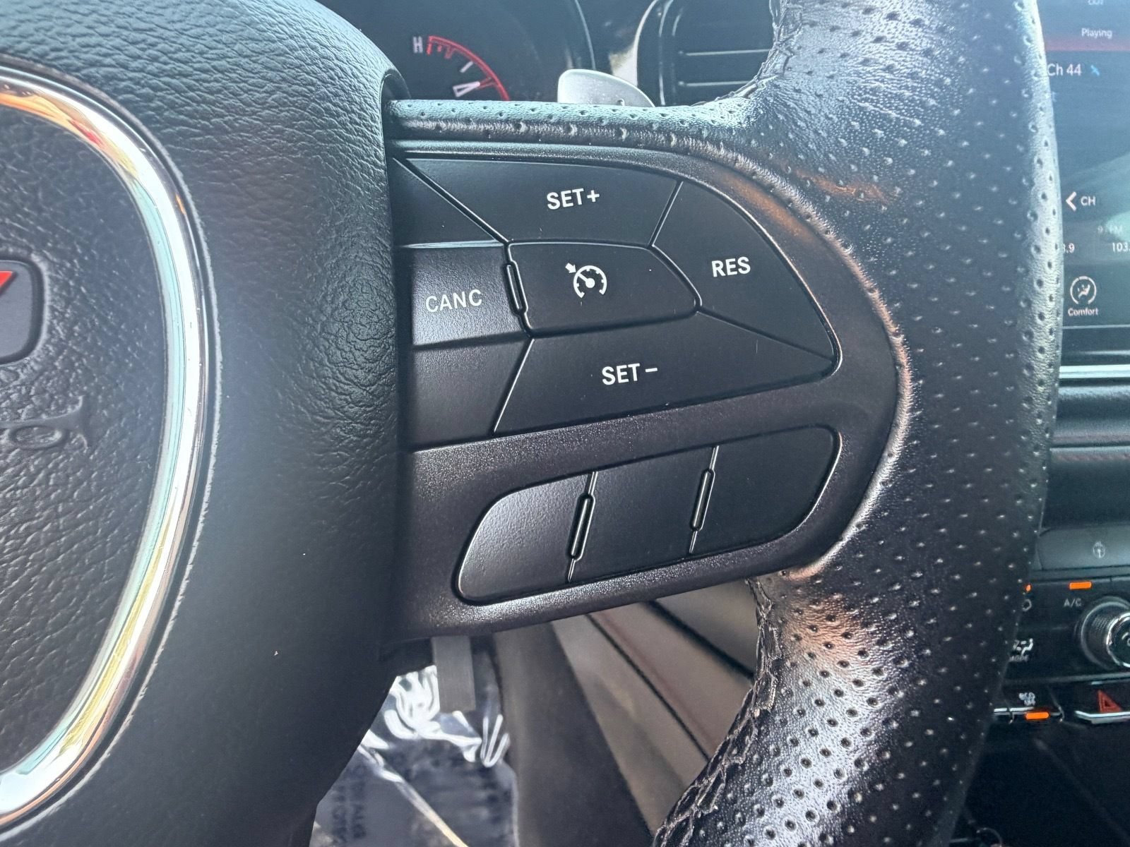 Used 2025 Dodge Durango GT w/ Blacktop Package AWD/4WD image 23