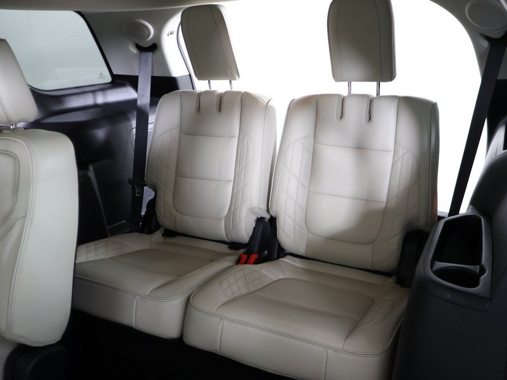 Used 2018 Ford Explorer Platinum AWD/4WD image 42