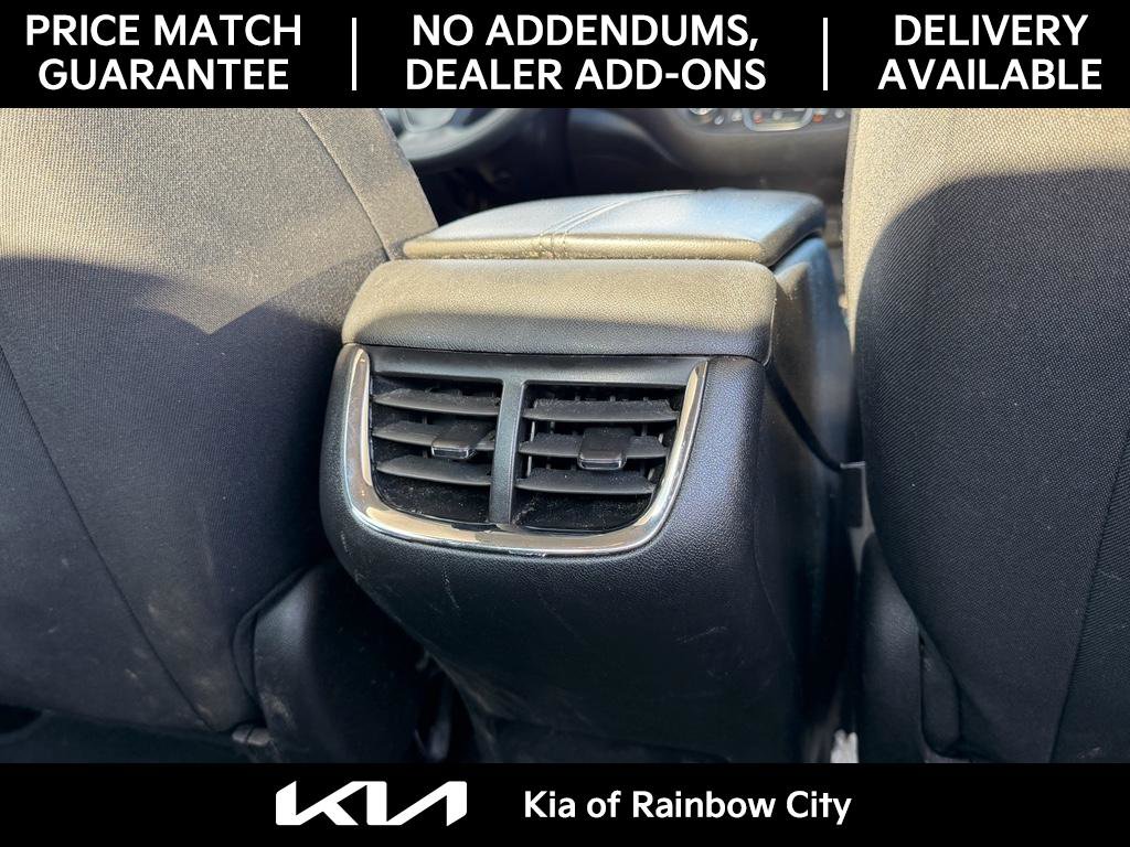 Used 2021 Chevrolet Malibu LT image 23