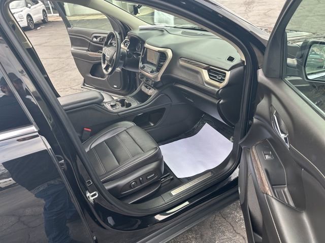 Used 2023 GMC Acadia Denali w/ Denali Ultimate Package image 20