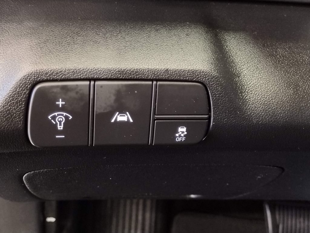Certified 2023 Hyundai Elantra SEL w/ Preferred Accessory Package FWD image 22