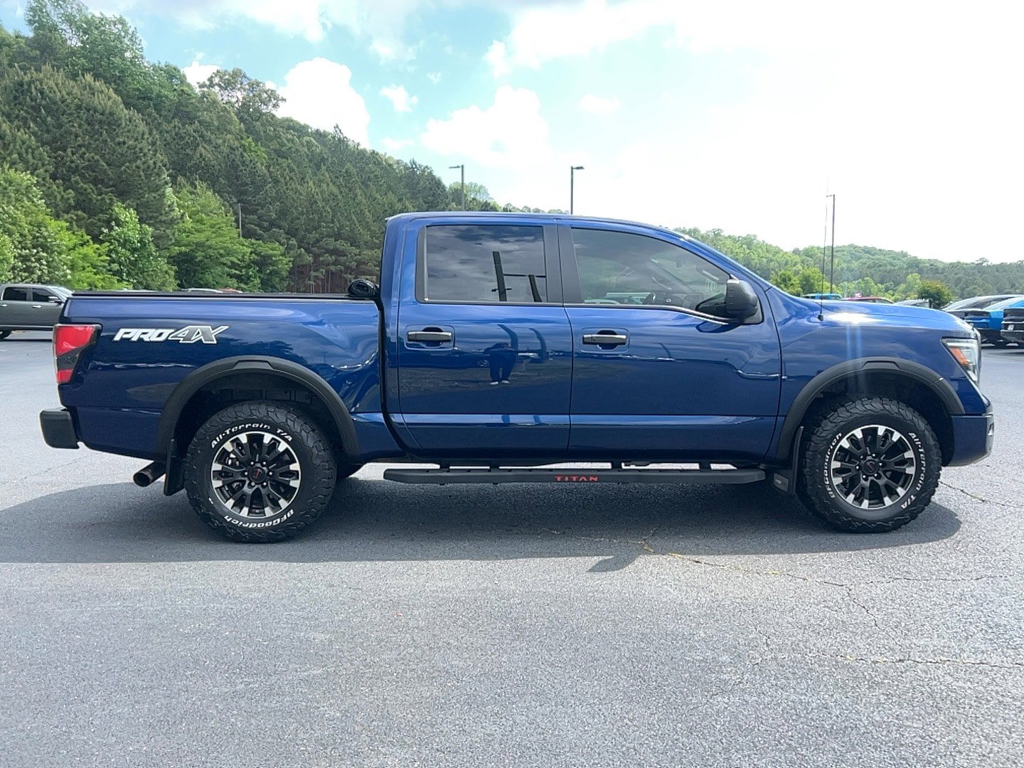 Used 2021 Nissan Titan PRO-4X w/ Pro-4x Utility Package AWD/4WD image 4