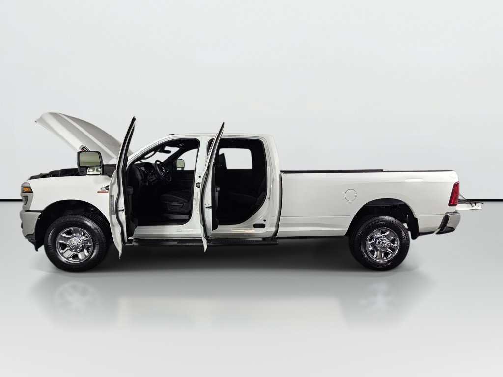 New 2026 RAM 3500 Tradesman AWD/4WD image 10
