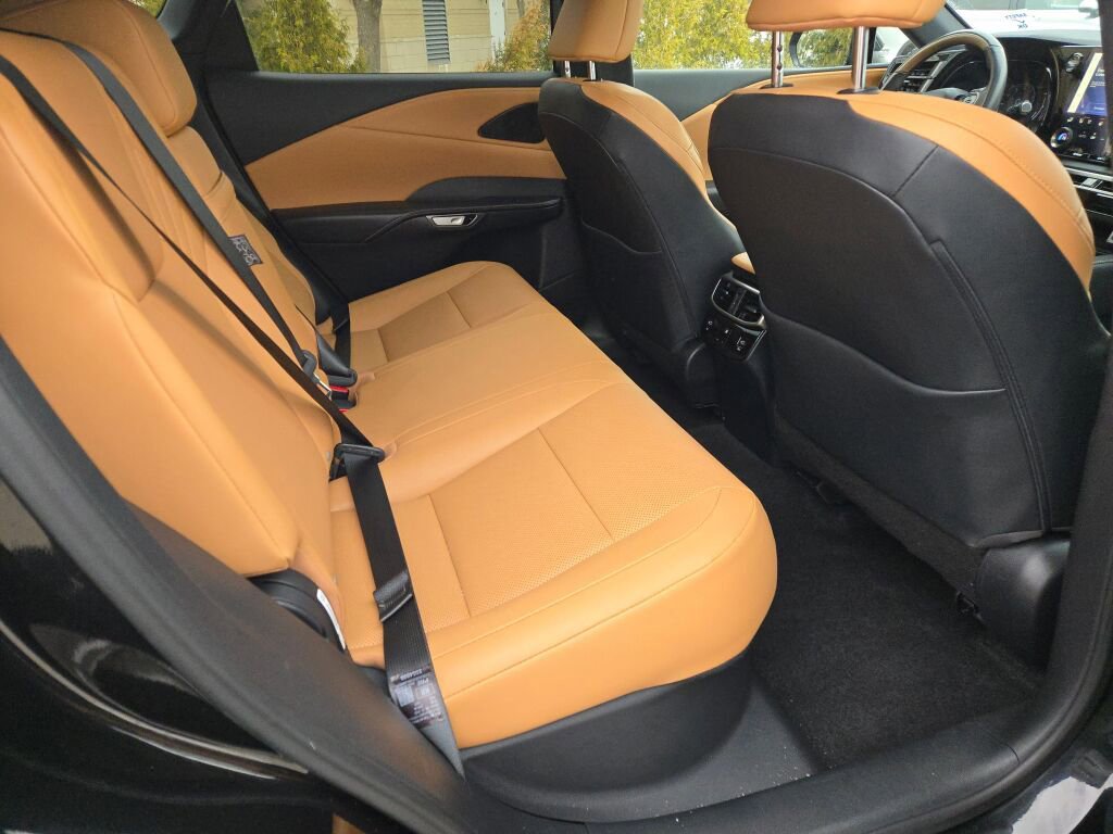 Used 2023 Lexus RX 350 Premium w/ Accessory Package (Z1) image 10