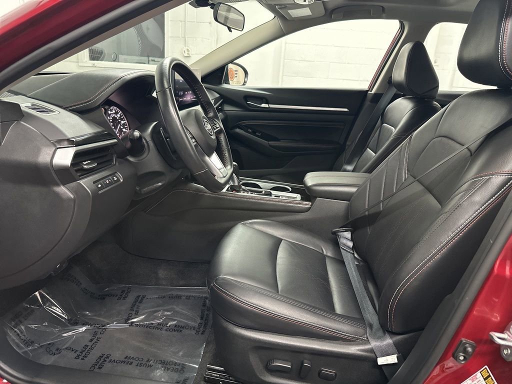Used 2023 Nissan Altima 2.5 SR w/ SR Premium Package image 19