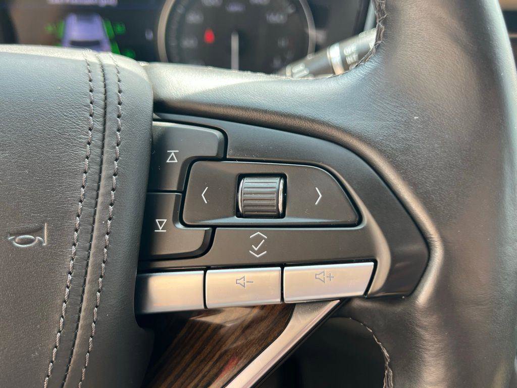 Used 2022 Cadillac XT6 Premium Luxury w/ Platinum Package image 37