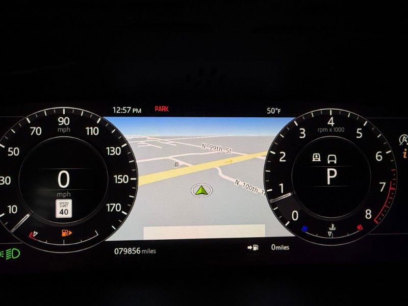 Used 2020 Land Rover Range Rover HSE image 35