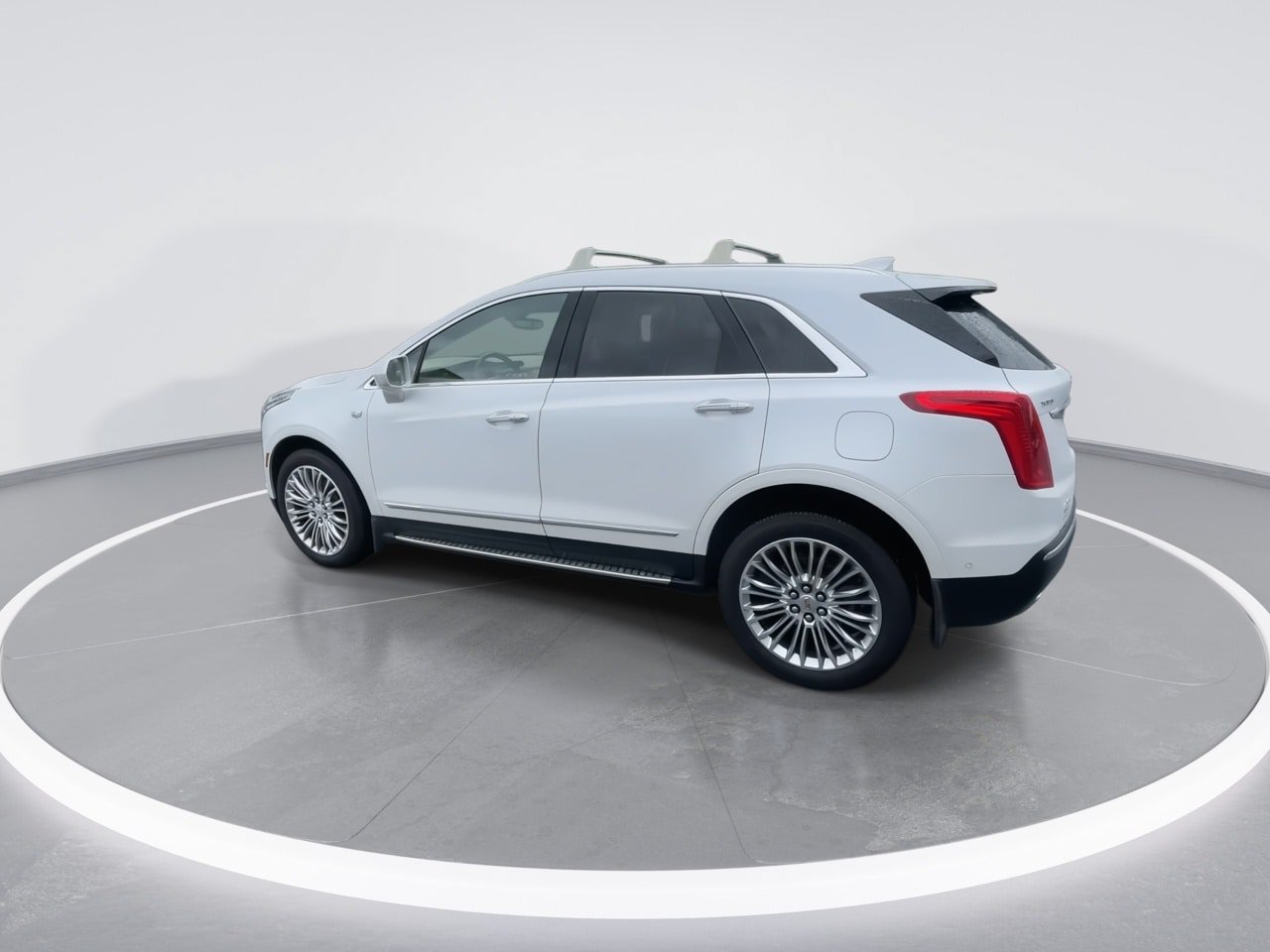 Used 2019 Cadillac XT5 Platinum AWD/4WD image 12