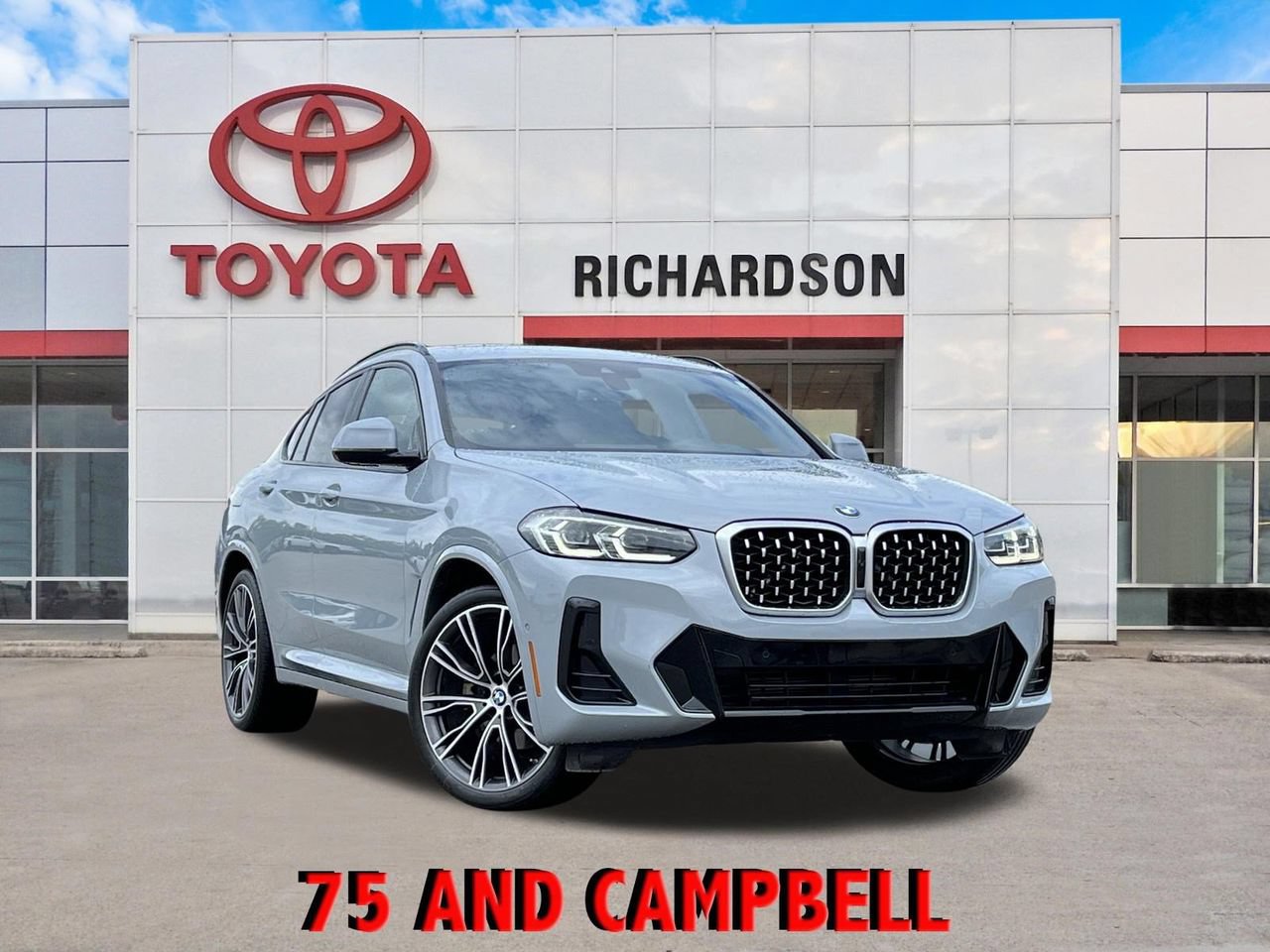 Used 2022 BMW X4 xDrive30i AWD/4WD image 1