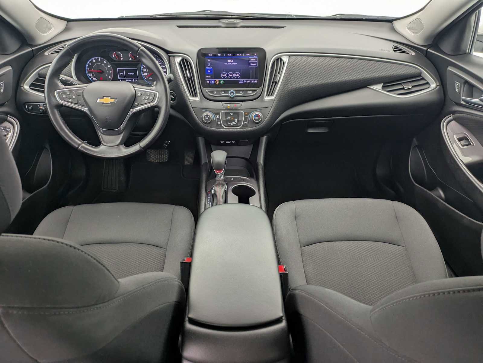Used 2024 Chevrolet Malibu LT FWD image 17