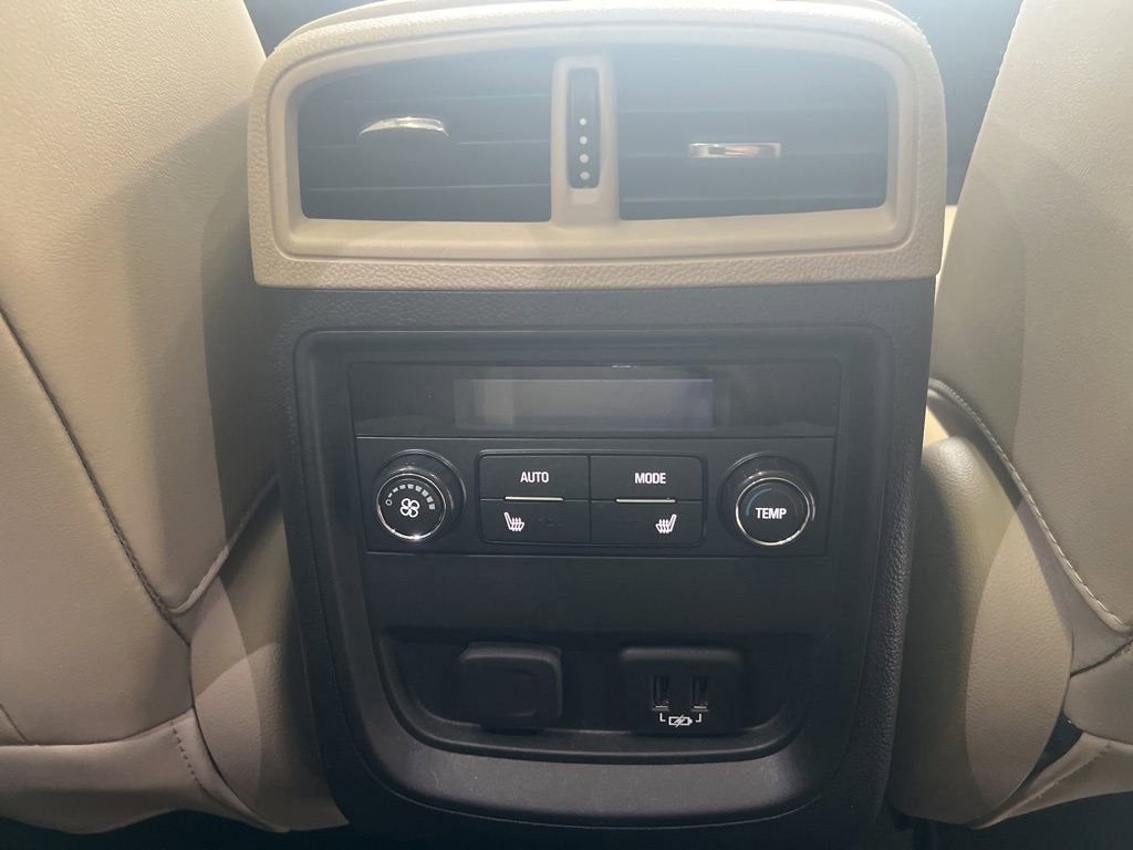 Used 2020 Buick Envision Premium AWD/4WD image 35