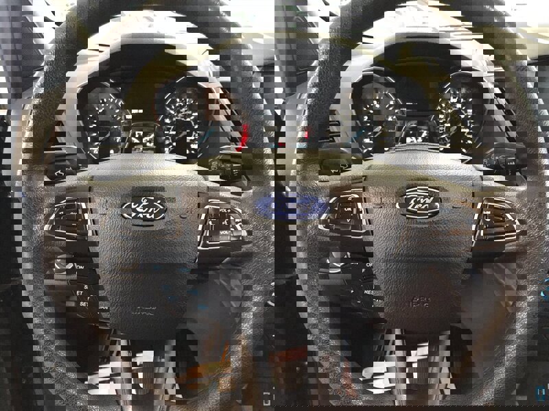 Used 2019 Ford Escape SE image 8