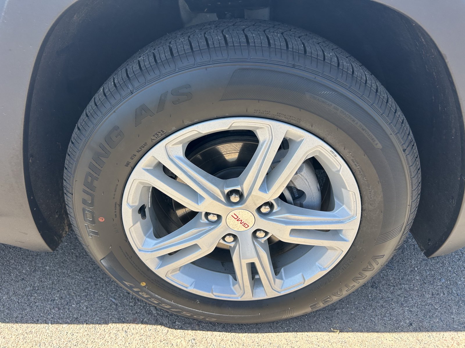 Certified 2024 GMC Terrain SLE FWD image 9