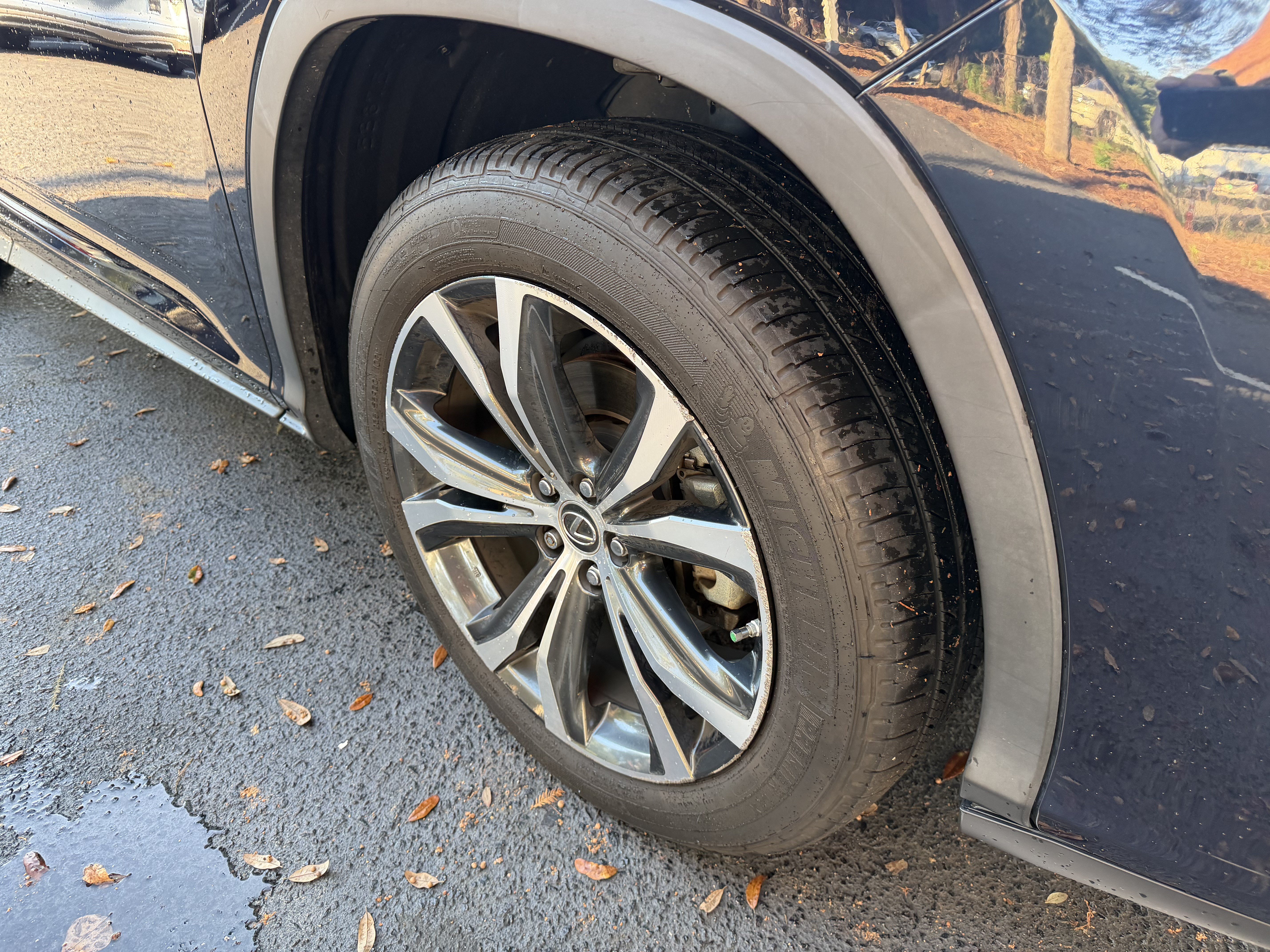 Used 2021 Lexus RX 350L FWD w/ Premium Package image 11