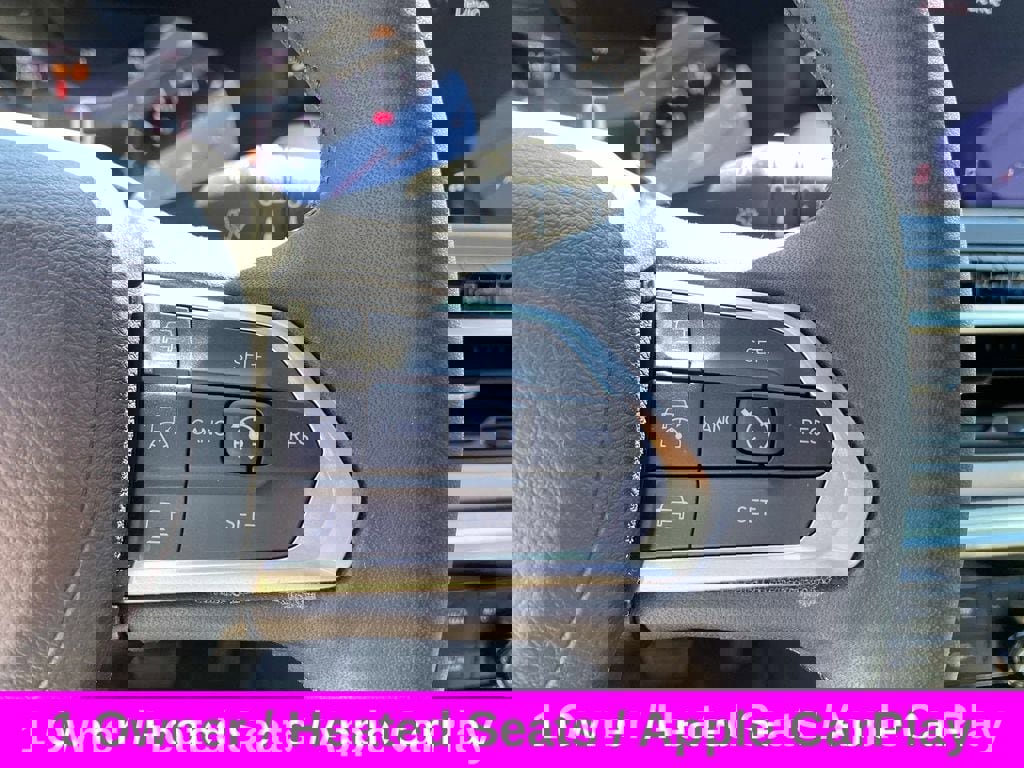 Used 2025 Jeep Compass Limited image 16