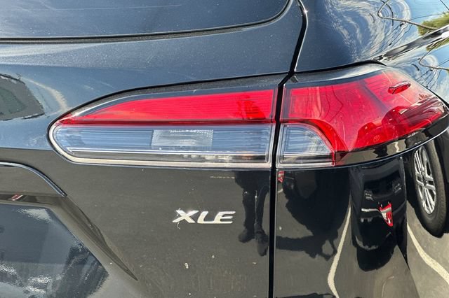 Certified 2025 Toyota Corolla Cross XLE FWD image 32