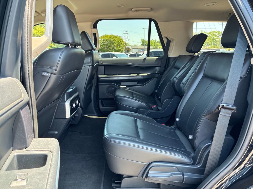 Used 2024 Ford Expedition XLT AWD/4WD image 25
