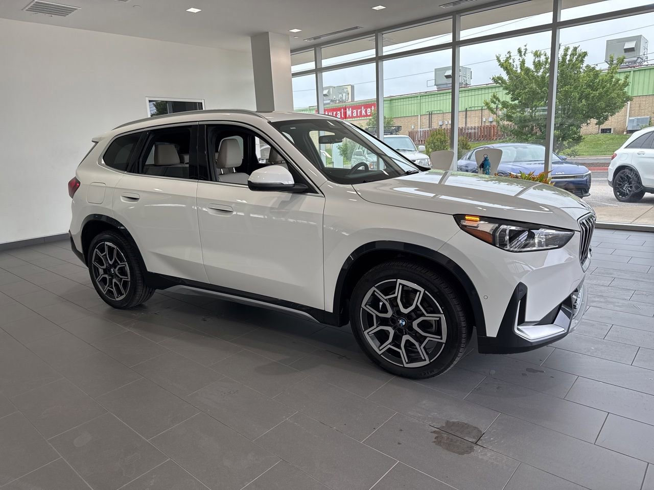 Used 2025 BMW X1 xDrive28i w/ Premium Package