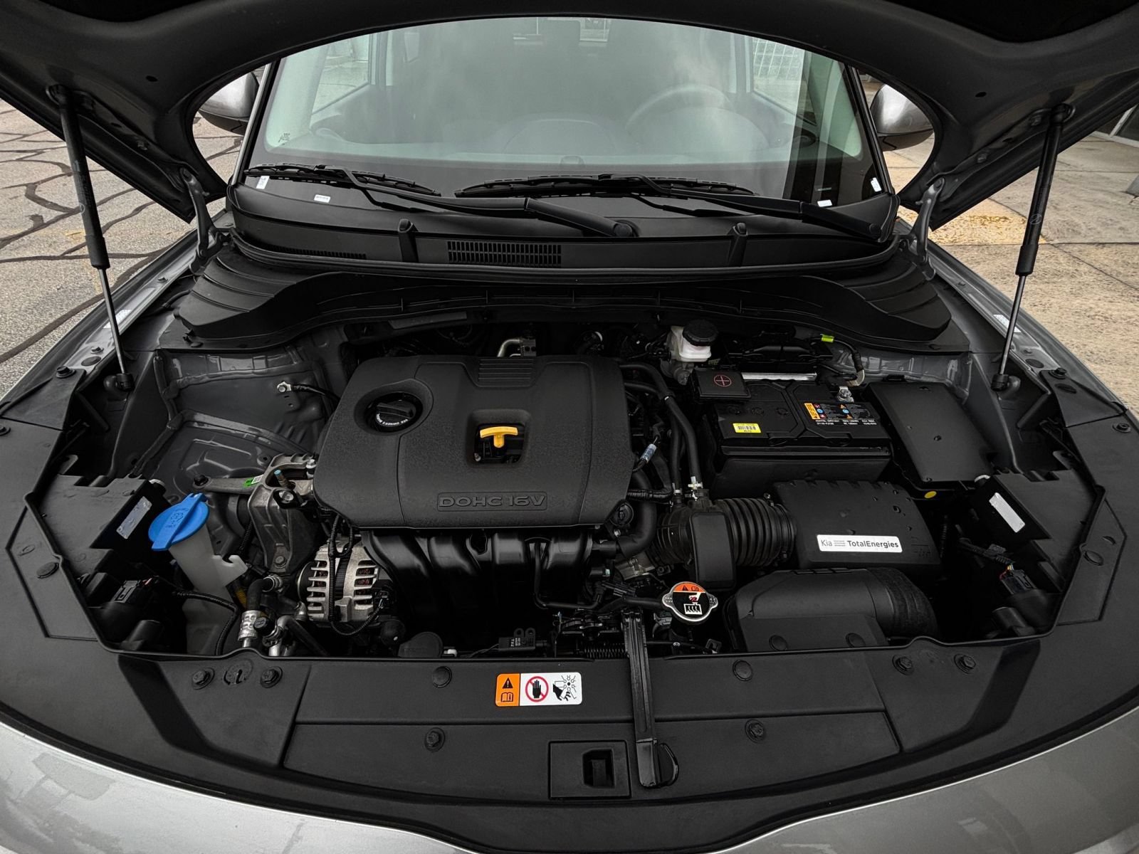 Used 2025 Kia Soul LX w/ LX Technology Package FWD image 30