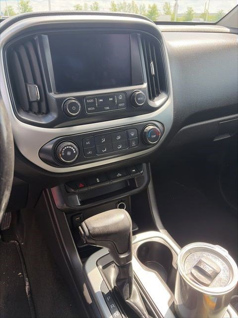 Used 2017 Chevrolet Colorado LT w/ LT Convenience Package AWD/4WD image 21