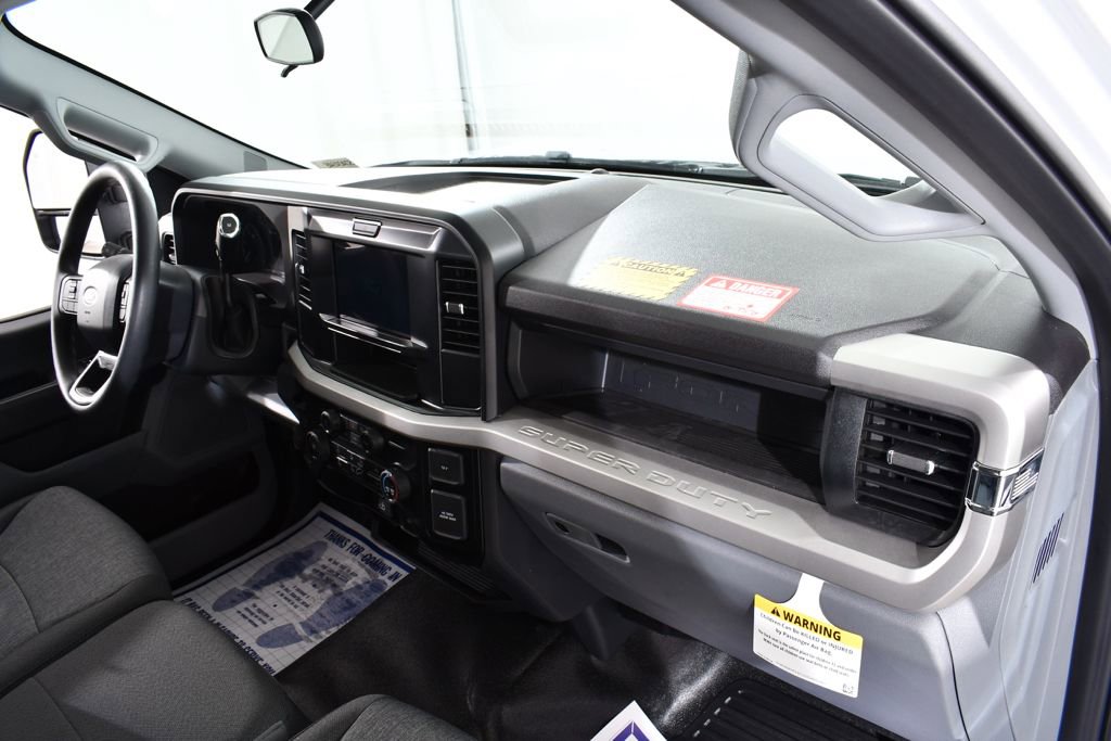 New 2025 Ford F550 4x4 Regular Cab Super Duty image 14
