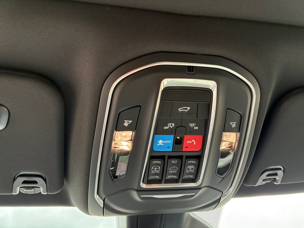 New 2026 Jeep Grand Wagoneer Limited AWD/4WD image 25