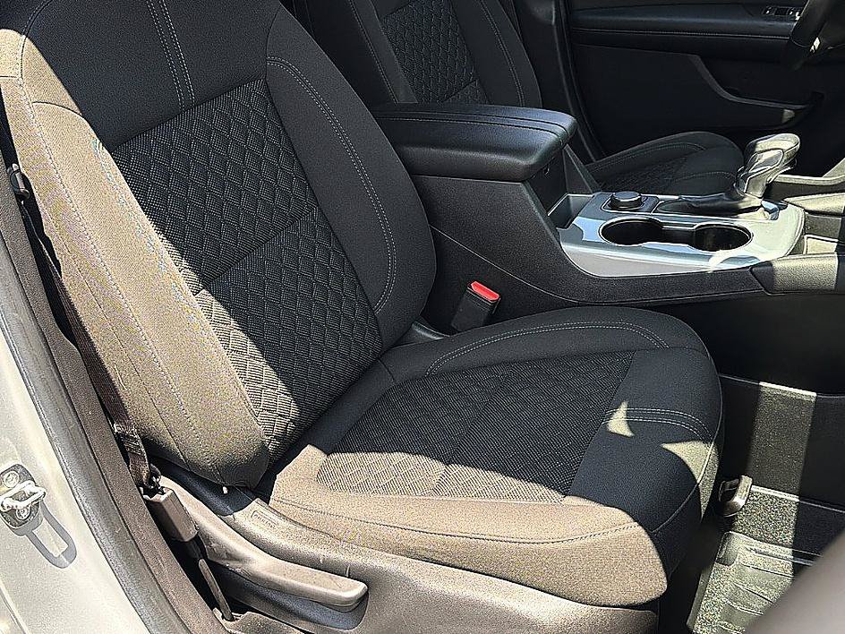 Used 2021 Chevrolet Blazer LT w/ Midnight/Sport Edition FWD image 22