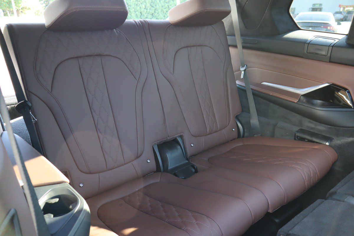 Used 2026 BMW X7 M60i AWD/4WD image 30