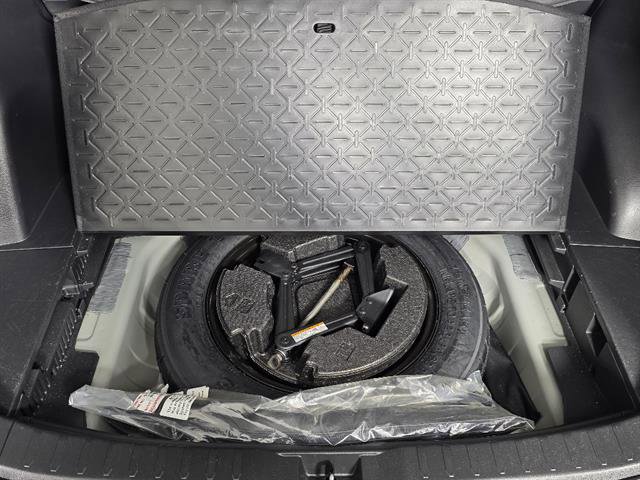 Used 2023 Toyota RAV4 XLE image 21