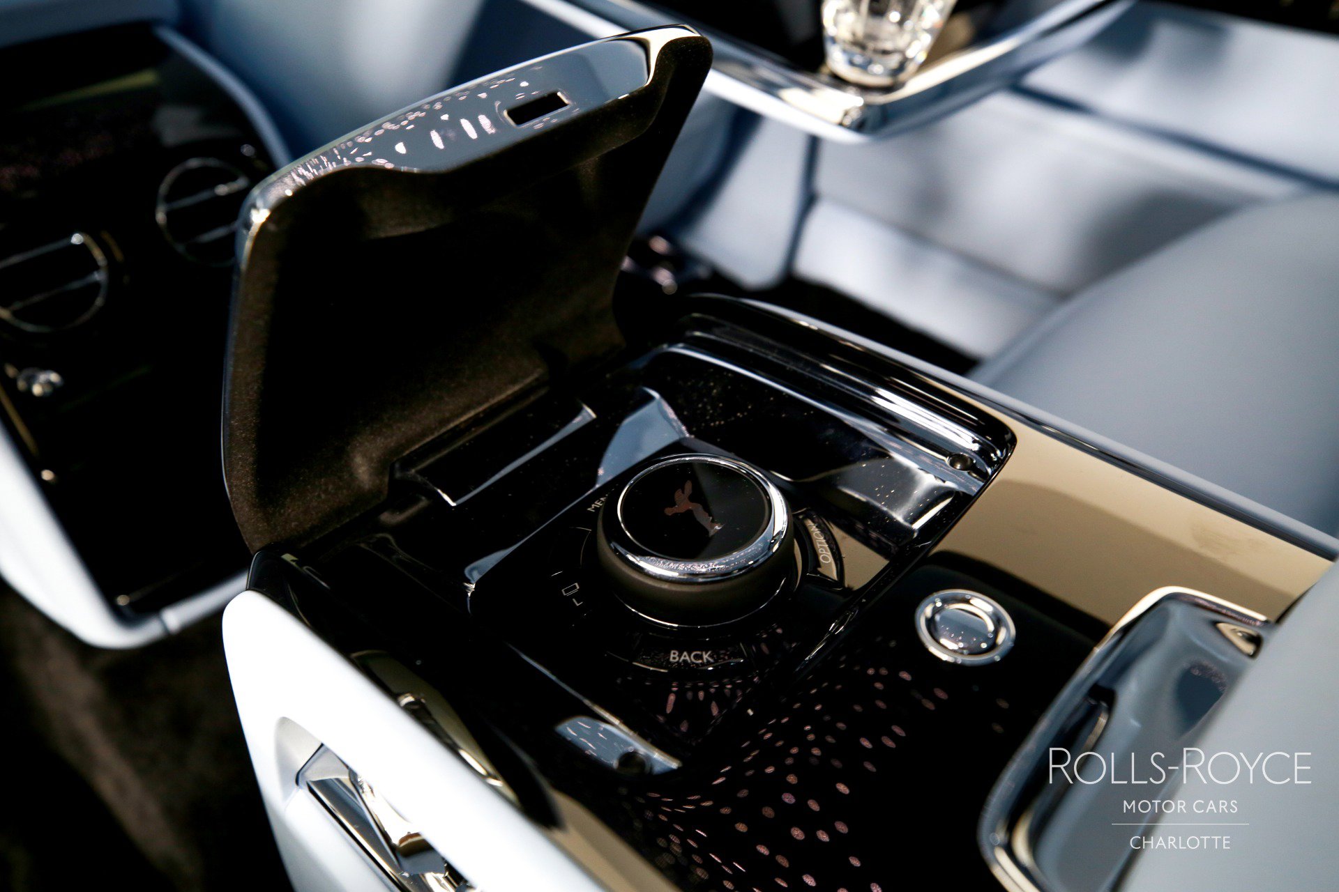 New 2026 Rolls-Royce Phantom Sedan image 23