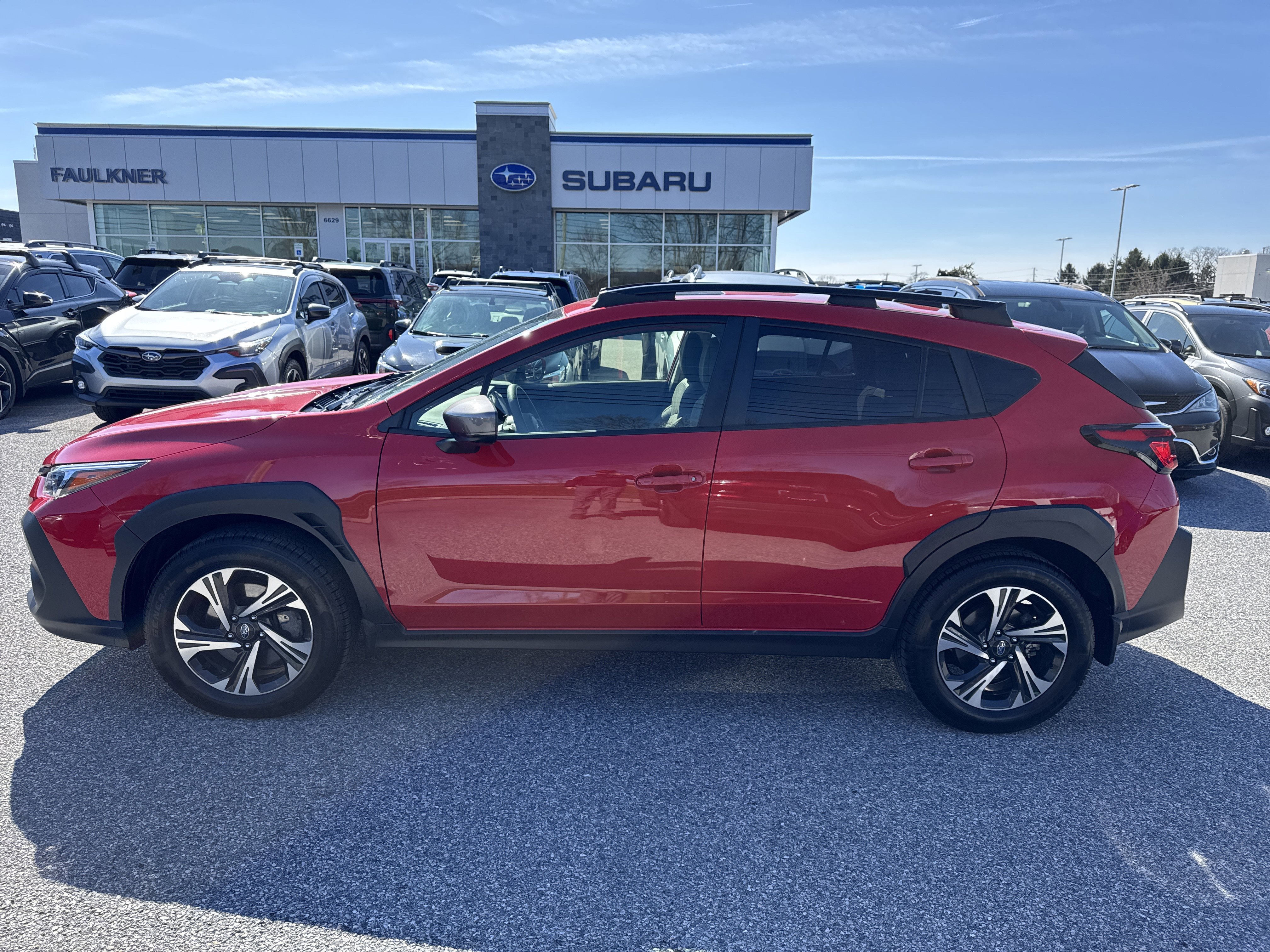 Used 2024 Subaru Crosstrek 2.0i Premium image 5